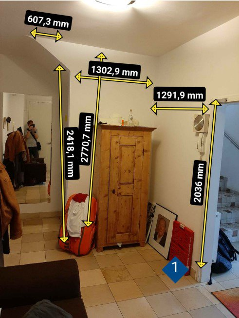 clip_image003 Garderobe über Eck vorher