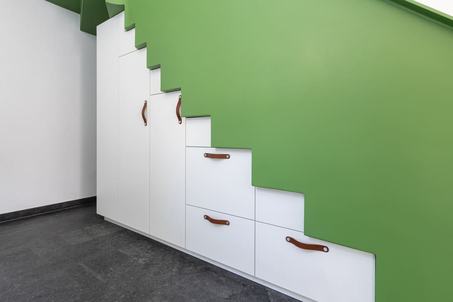 Details 1 Treppenschrank Details 1 Treppenschrank