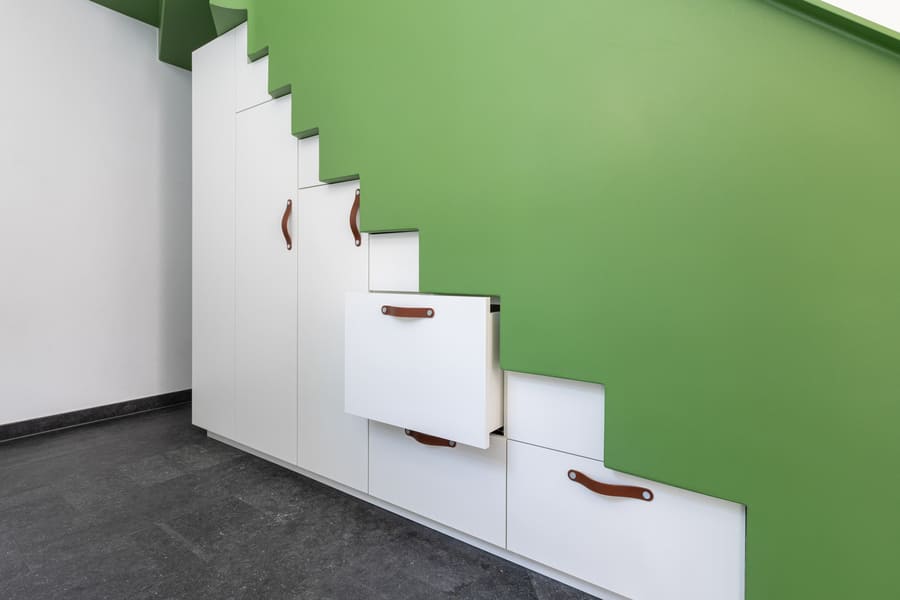 Details 2 Treppenschrank Details 2 Treppenschrank