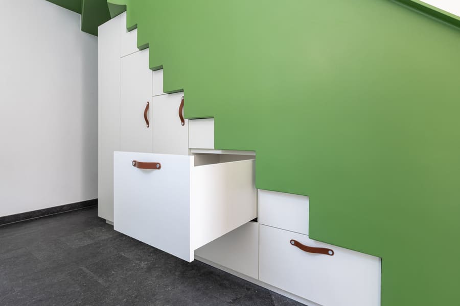 Details 4 Treppenschrank Details 4 Treppenschrank