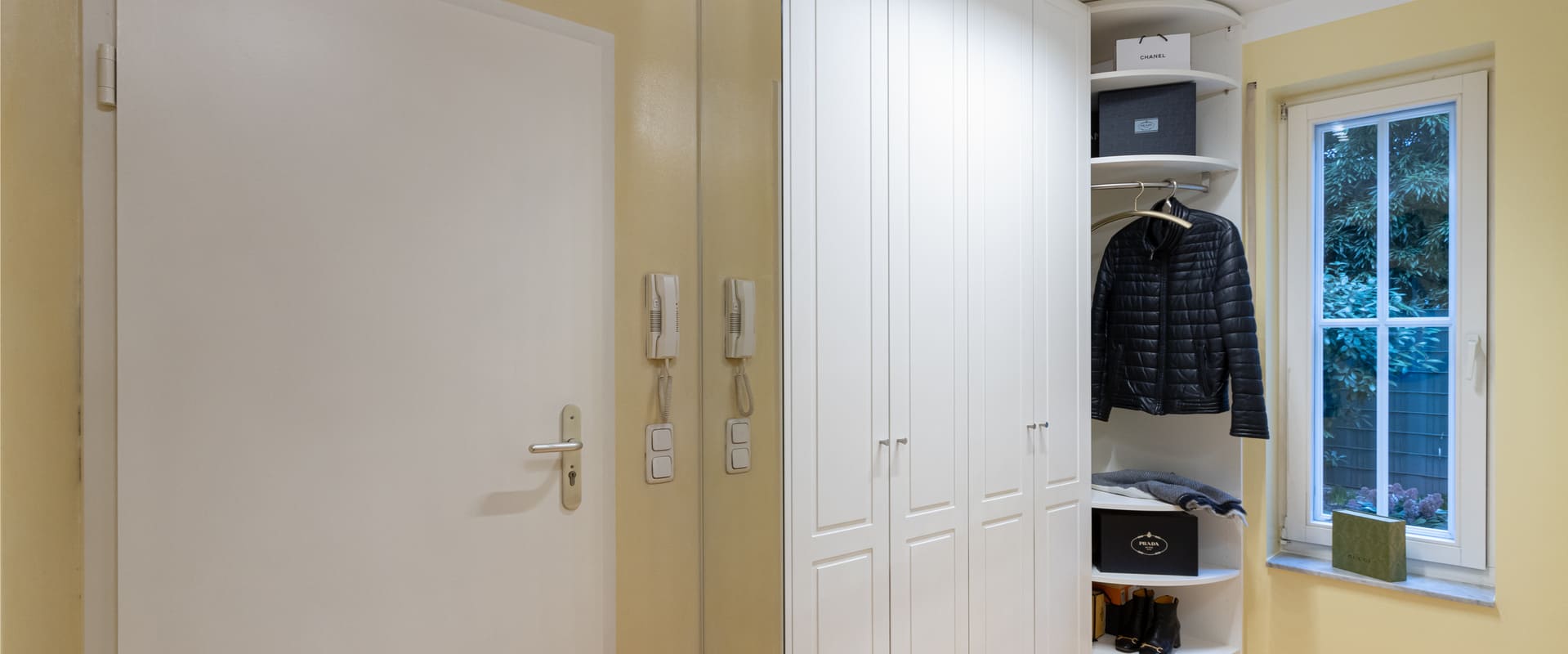 Garderobe nach Maß vom Tischler Köln – hero Garderobe nach Maß vom Tischler Köln - hero