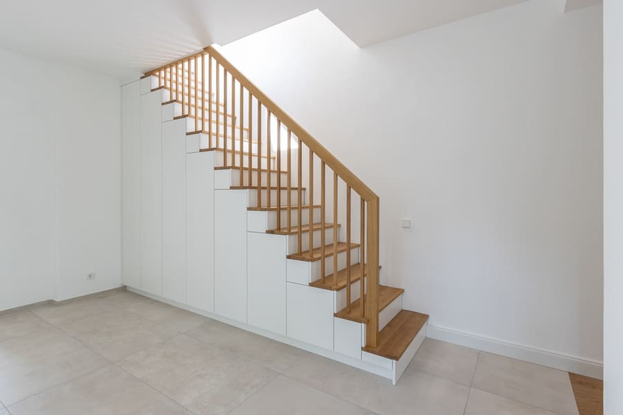 Schranktreppe geschlossen Schranktreppe geschlossen